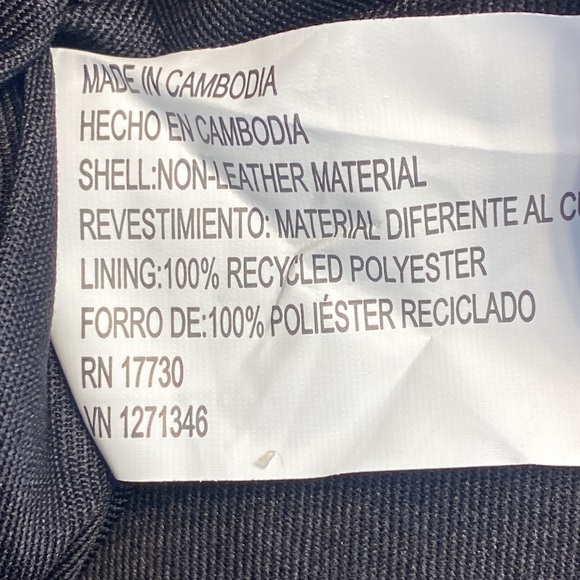 NWOT A NEW DAY Faux Leather Flower Ruffle Wristlet Bag - Picture 5 of 5